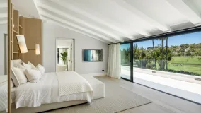 Comprar villa en Nueva Andalucia con 7 dormitorios