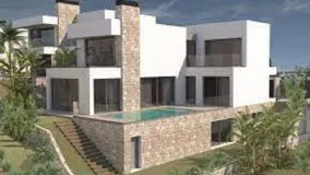 Comprar villa de 4 dormitorios en Las Farolas