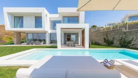 For sale villa in Marbella East with 5 bedrooms