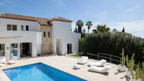 Nueva Andalucia villa for sale