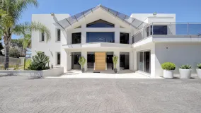 Comprar villa en Nueva Andalucia