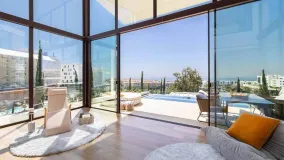 4 bedrooms villa for sale in Reserva del Higuerón