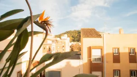 Buy unique building in Malaga with 4 bedrooms