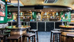 For sale commercial premises in Fuengirola Puerto with 3 bedrooms