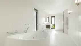 For sale Benahavis 10 bedrooms villa