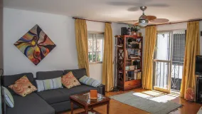 Buy house in Marbella Centro with 3 bedrooms