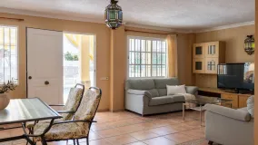 Se vende casa en El Coto con 3 dormitorios