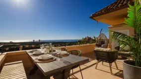 Apartment with 3 bedrooms for sale in Elviria Hills