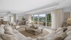 Rio Real 6 bedrooms villa for sale