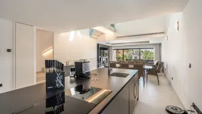 Town house with 4 bedrooms for sale in The Island