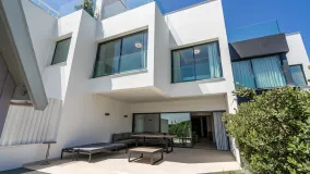 Town house with 4 bedrooms for sale in The Island