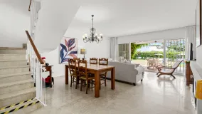 Town house for sale in Costabella with 3 bedrooms