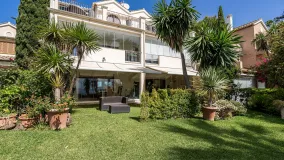 Buy town house in El Velerin with 5 bedrooms