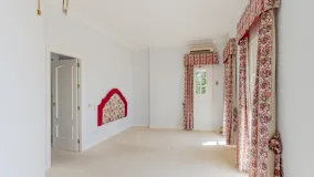 6 bedrooms Torrequebrada villa for sale