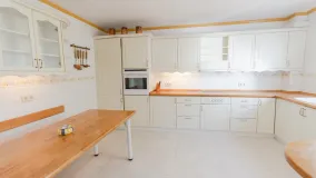 6 bedrooms Torrequebrada villa for sale