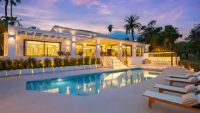 For sale villa in Nueva Andalucia with 5 bedrooms