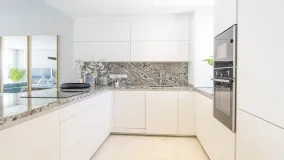 For sale town house in Nueva Andalucia