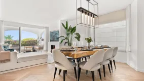 Adosado con 4 dormitorios en venta en Club Sierra