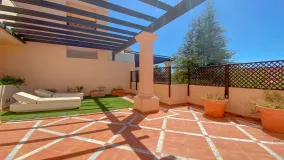 For sale Nueva Andalucia 2 bedrooms ground floor apartment