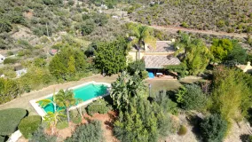 Finca for sale in Ojen with 5 bedrooms
