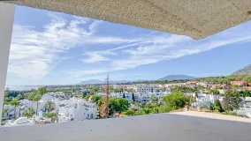 Marbella Golden Mile, Ático con 2 dormitorios en venta