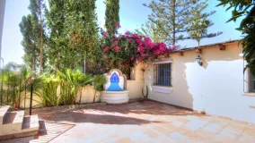 Buy El Padron villa with 7 bedrooms