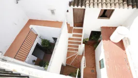 Buy town house in Estepona Old Town with 7 bedrooms