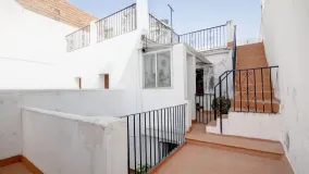 Buy town house in Estepona Old Town with 7 bedrooms