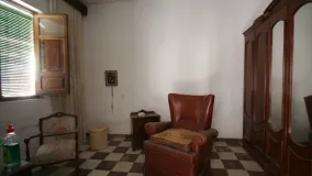 For sale 4 bedrooms town house in Estepona Old Town