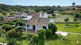 Villa for sale in Guadalobon