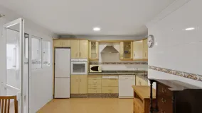 For sale Estepona Centre apartment with 2 bedrooms