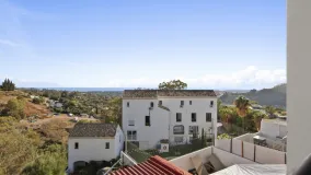 For sale apartment in Forest Hills