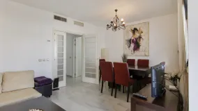 Apartment with 3 bedrooms for sale in Estepona Centre