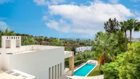 Altos del Paraiso 5 bedrooms villa for sale