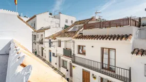 Comprar adosado de 2 dormitorios en Estepona Casco Antiguo