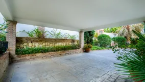 Comprar villa en Nueva Andalucia