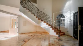 Comprar villa en Nueva Andalucia