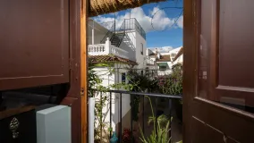 For sale town house with 2 bedrooms in Estepona Town