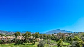 For sale duplex penthouse in Guadalmina Alta with 3 bedrooms