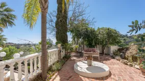 Buy hotel in Benalmadena with 6 bedrooms