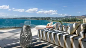 2 bedrooms apartment in Estepona Puerto for sale