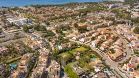 Plot for sale in Diana Park