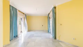 Villa en venta de 8 dormitorios en Marbella Ciudad