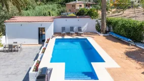 5 bedrooms villa for sale in Coin