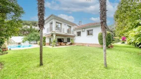 Villa for sale in Los Monteros