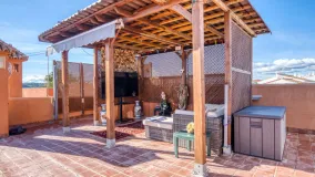 For sale La Duquesa apartment with 3 bedrooms