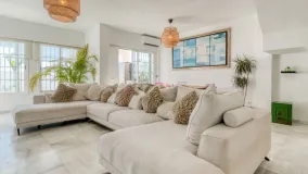 For sale villa with 4 bedrooms in New Golden Mile