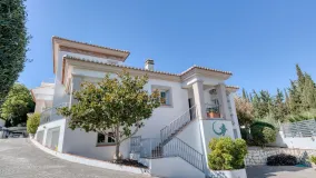 For sale villa in Sierrezuela with 6 bedrooms