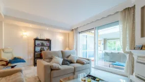 Comprar adosado en Marbella Ciudad con 3 dormitorios