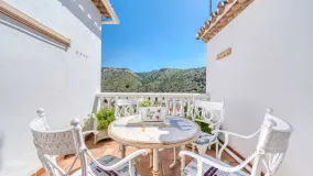3 bedrooms town house for sale in Benahavis